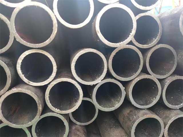 青海10#结构用无缝钢管